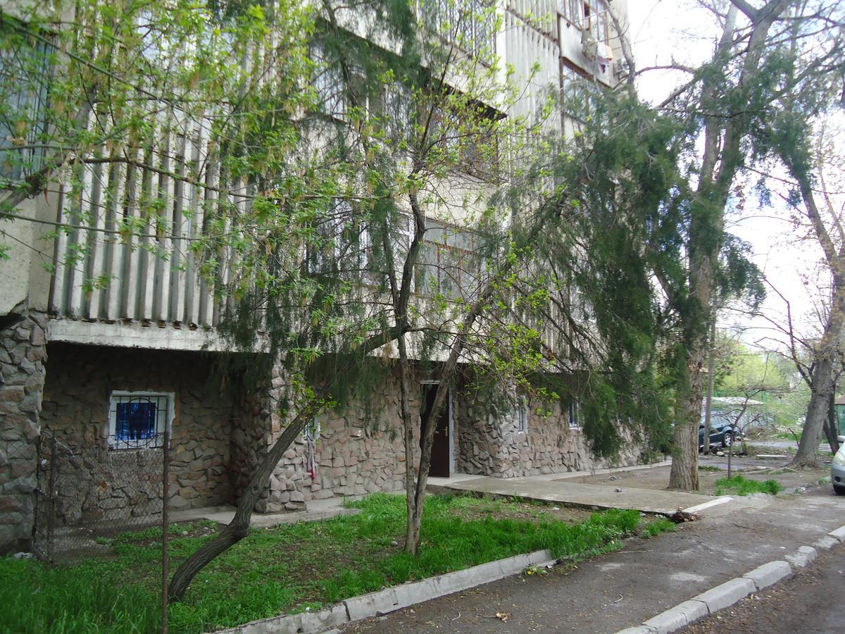 Hotel Tumar Bishkek Esterno foto
