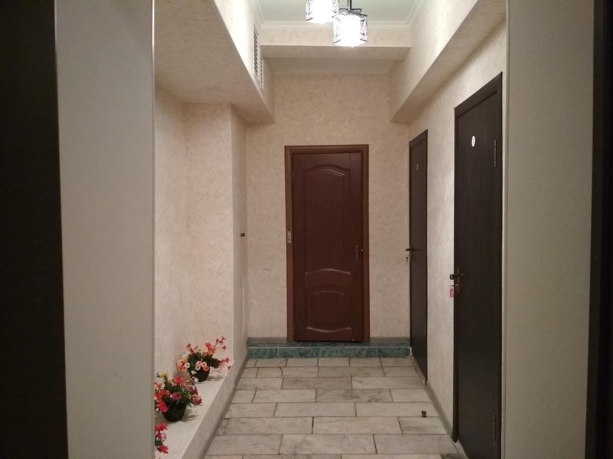 Hotel Tumar Bishkek Esterno foto